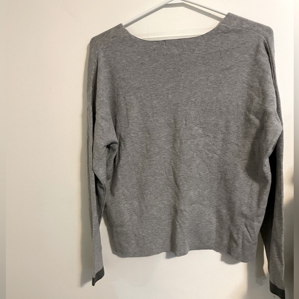 Sz US M Reitmans women Long-Sleeve V-Neck Sweater pullover 48%viscose grey - Picture 12 of 15